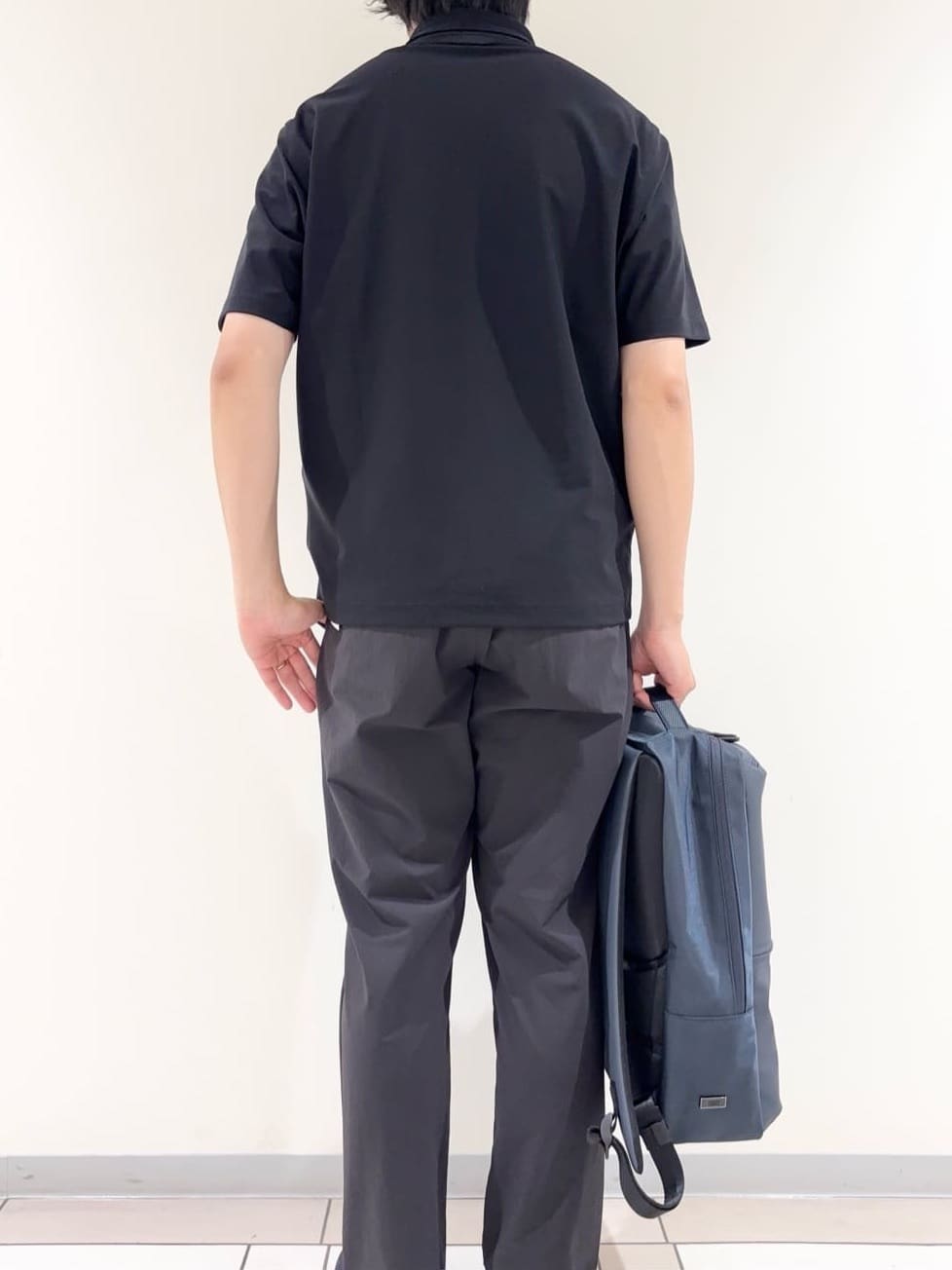 及川さんの「TAKEO KIKUCHI｜【COOL CITY WEAR】エアートール ポロシャツ /接触冷感・通気性」を使ったコーディネート