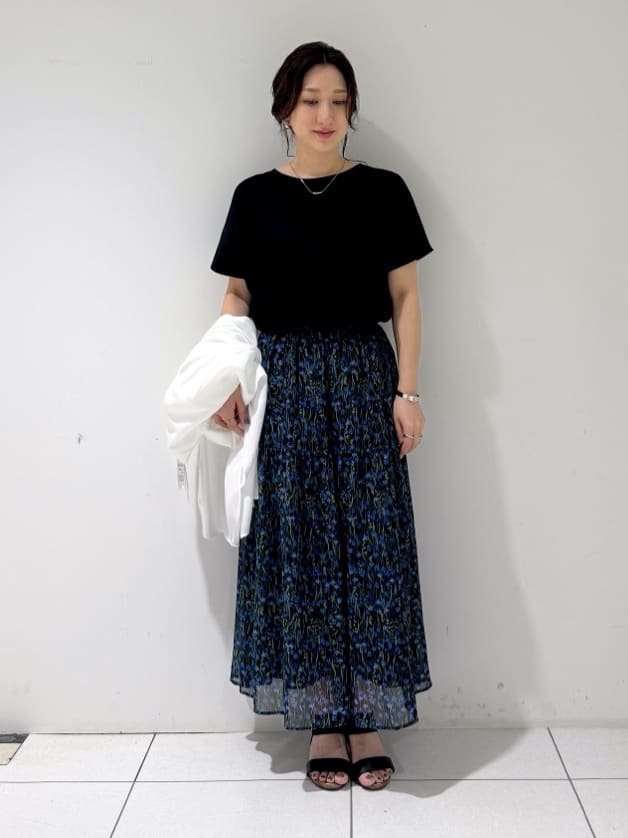 そんさんの「INDIVI｜【体型カバー／清涼感】シアーオーバーシャツ」を使ったコーディネート