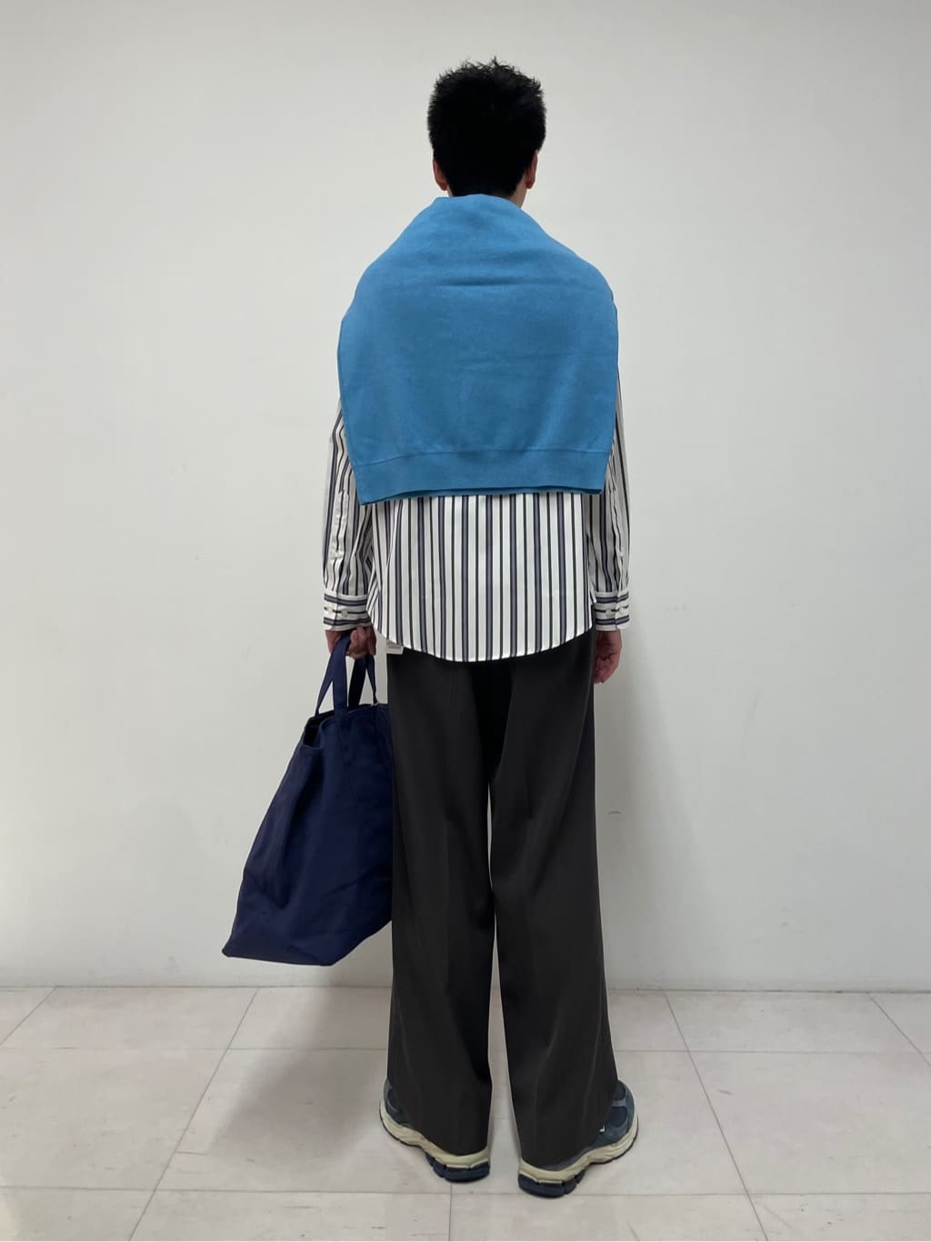 蒲谷祐太さんの「DRESSTERIOR｜◆ウォッシャブル コットンカシミヤスムースニット」を使ったコーディネート