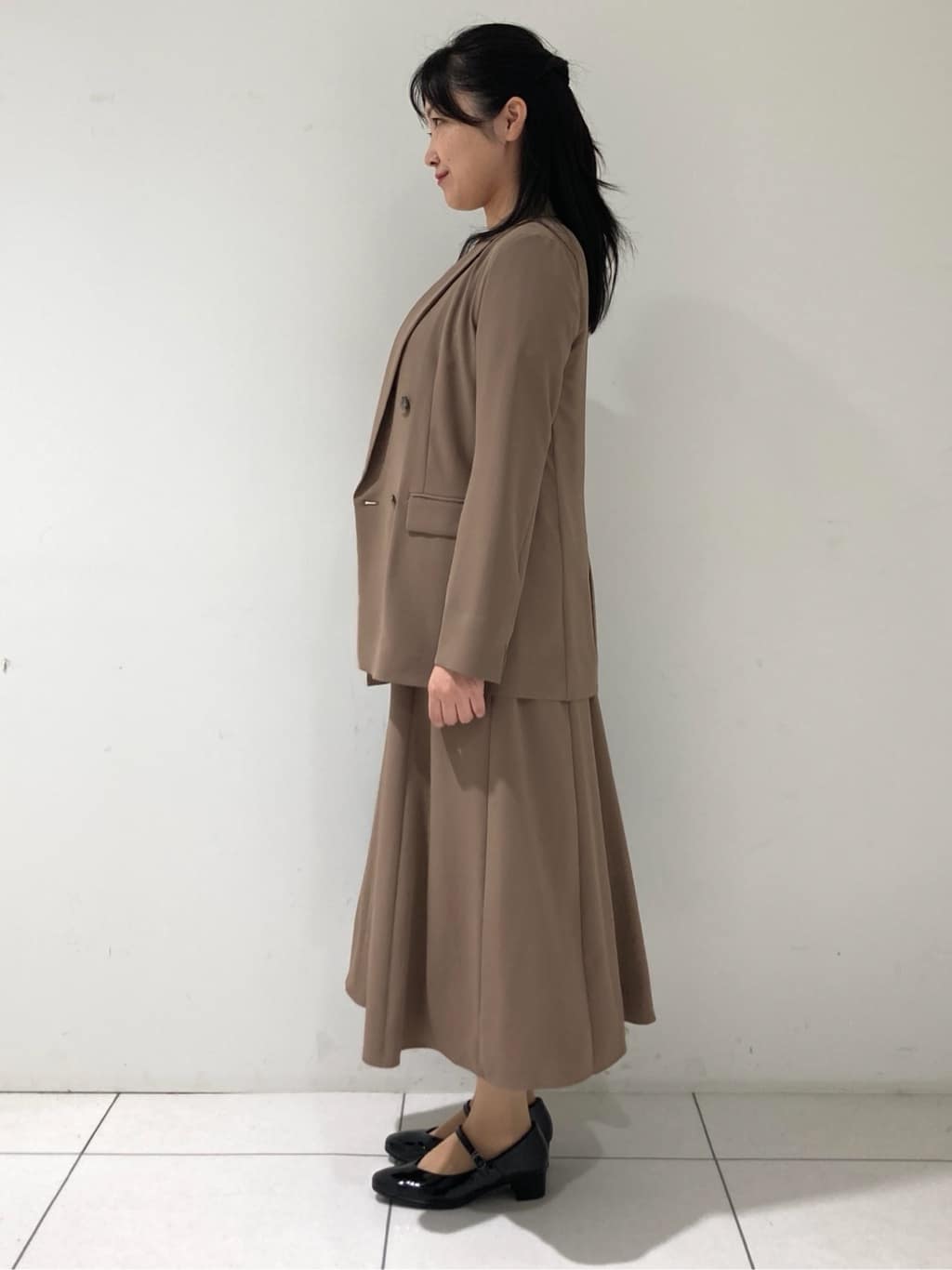 momokoさんの「INDIVI｜【軽く羽織れる！】ダブルジャケット」を使ったコーディネート