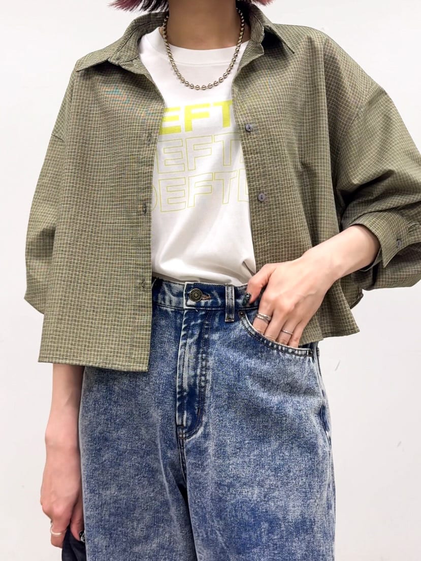 𝐜𝐡𝐢𝐤𝐚さんの「SHOO･LA･RUE｜【着丈選べる】オーバーサイズのチェックシャツ」を使ったコーディネート