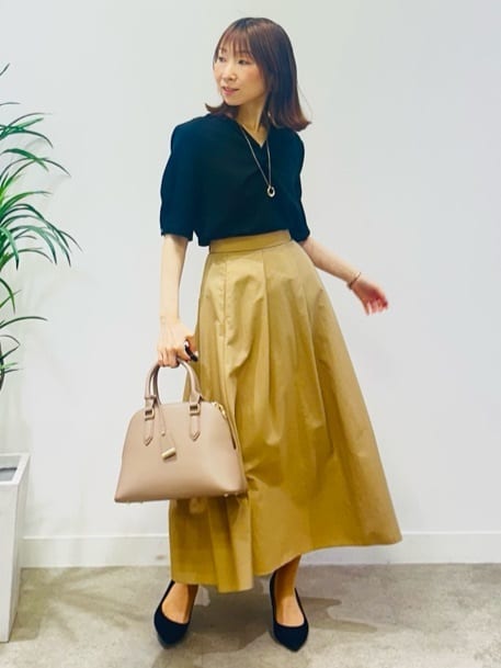 Miwaさんの「UNTITLED｜【洗える/ストレッチ/通勤】Vネックブラウス」を使ったコーディネート