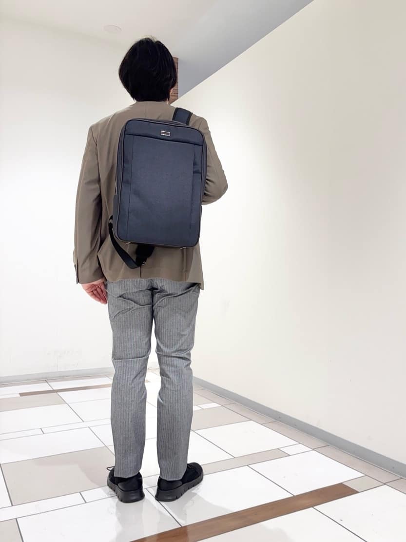 及川さんの「TAKEO KIKUCHI｜【360&deg;ストレッチ／セットアップ対応】None Of Stress ジャケット」を使ったコーディネート