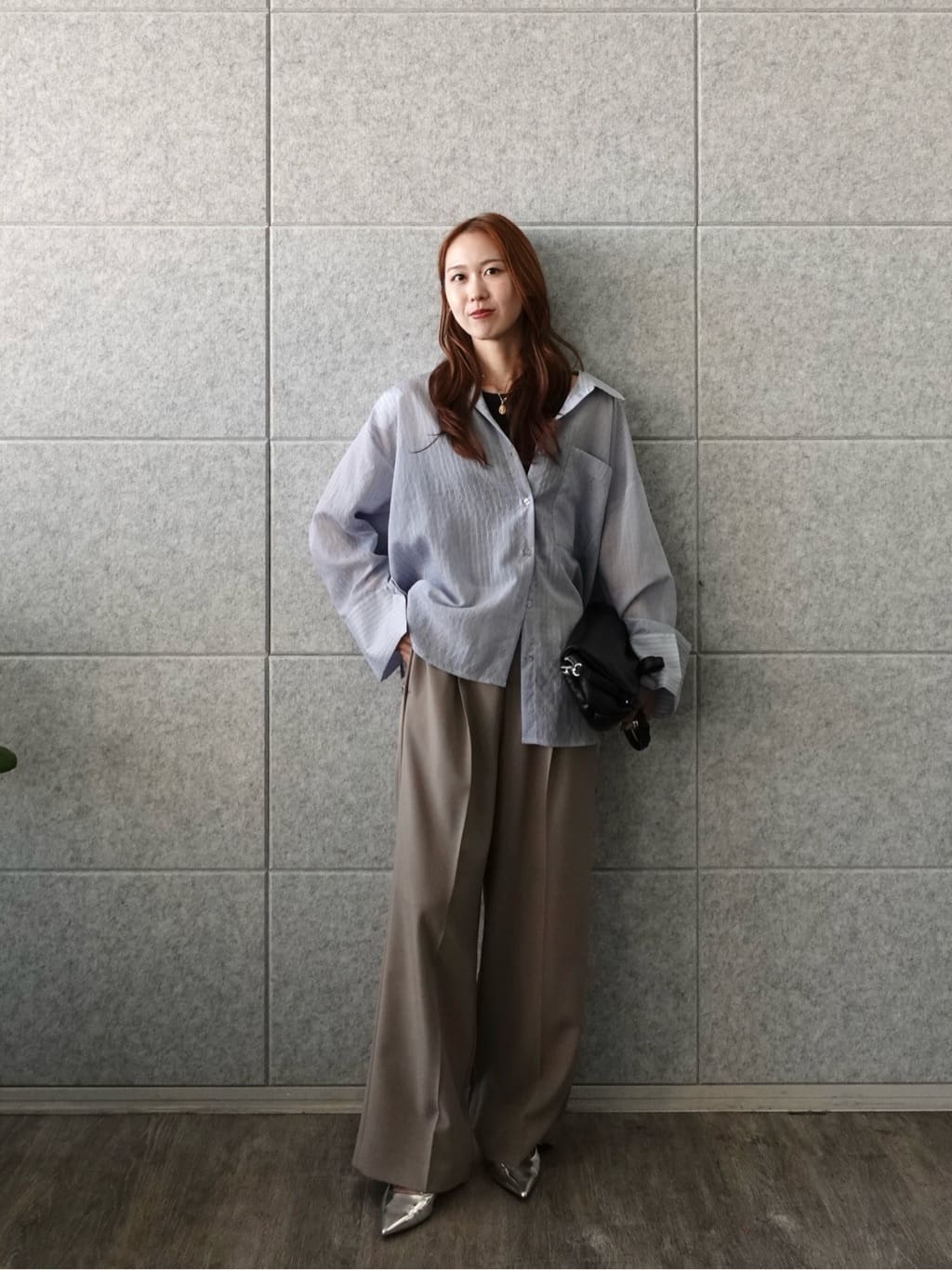 mitsukiさんの「INDIVI｜Comfy SET UP｜イージーストレートワイドパンツ【セットアップ対応／通勤/カセット服】」を使ったコーディネート