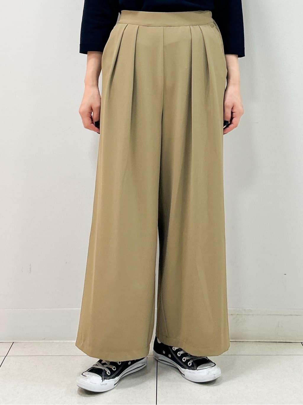 Kaiさんの「Dessin｜【2点セット・洗える】2WAYカーディガン＆キャミソールアンサンブル」を使ったコーディネート
