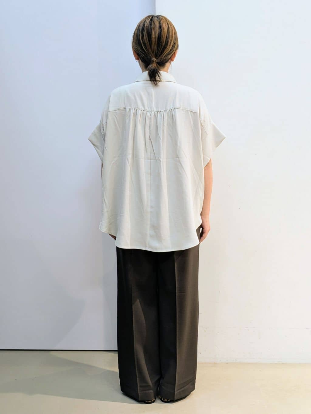 kotoさんの「THE SHOP TK｜【インしなくても決まる】スキッパーシャツ/接触冷感/防シワ/速乾」を使ったコーディネート