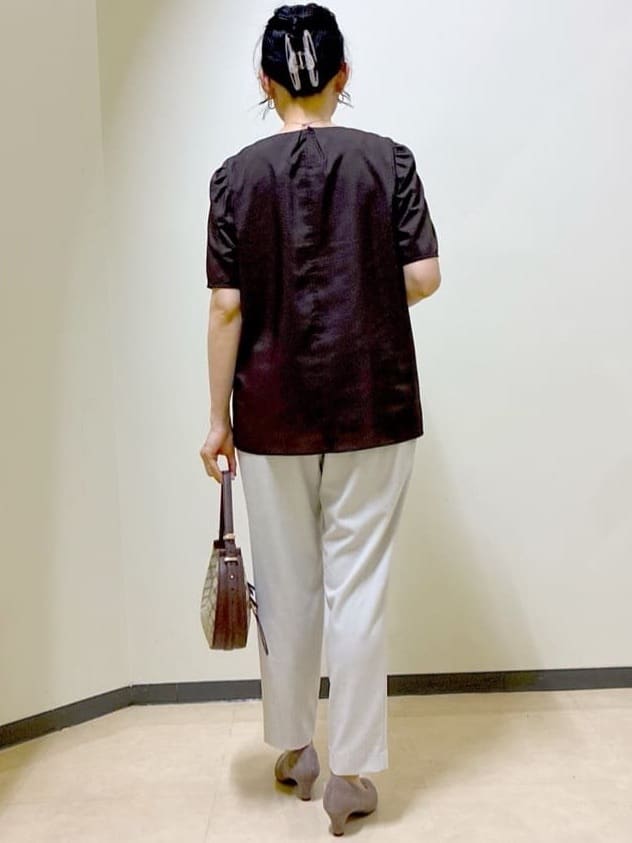  beni_gingerさんの「Reflect｜【すっきり見え！長め丈】ピンタックデザインチュニックブラウス」を使ったコーディネート