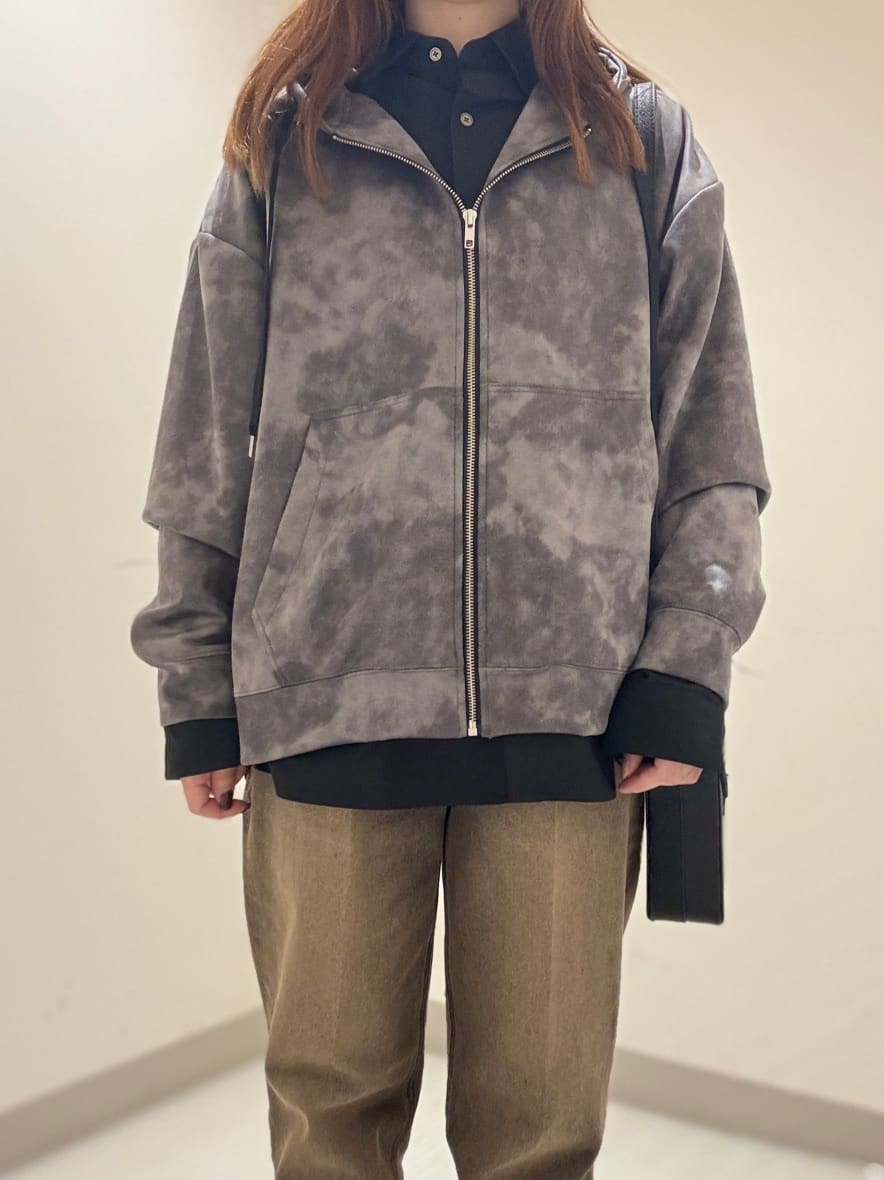 S.A.Oさんの「tk.TAKEO KIKUCHI｜ヴィンテージライクプリント ジップパーカー」を使ったコーディネート