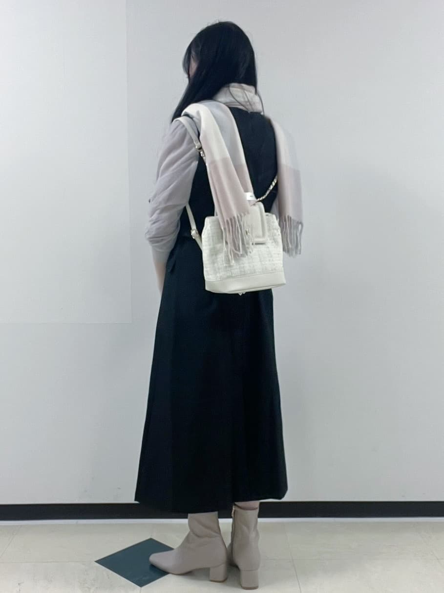 Hitomiさんの「index｜《5色展開》マジョリカプリーツスリーブニット【洗濯機洗い可】」を使ったコーディネート