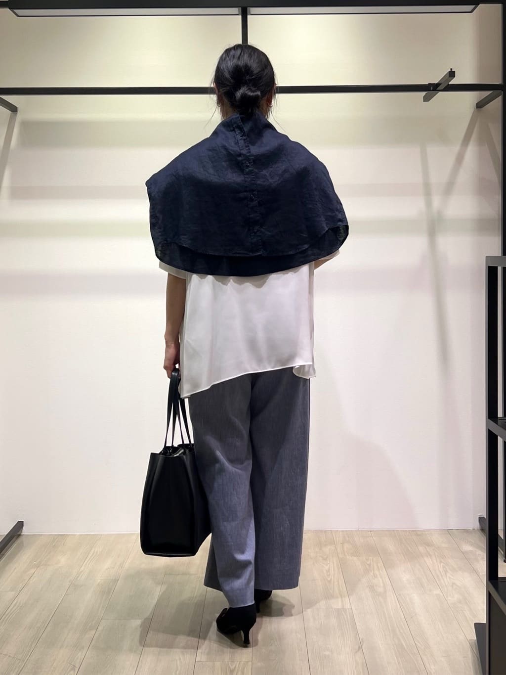 TOMOMIさんの「INDIVI｜【バックシャン】デザインTブラウス」を使ったコーディネート