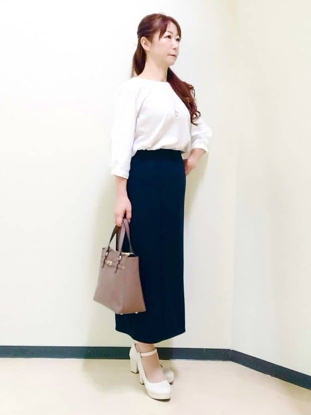 花さんの「Reflect｜【寒暖差対策に◎／手洗い可／旅行や通勤に】フード付きシアーカーディガン」を使ったコーディネート