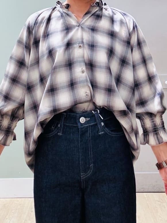 Komi☆さんの「grove｜【SOMETHING&times;grove別注】LISAWIDE DENIM PANTS」を使ったコーディネート