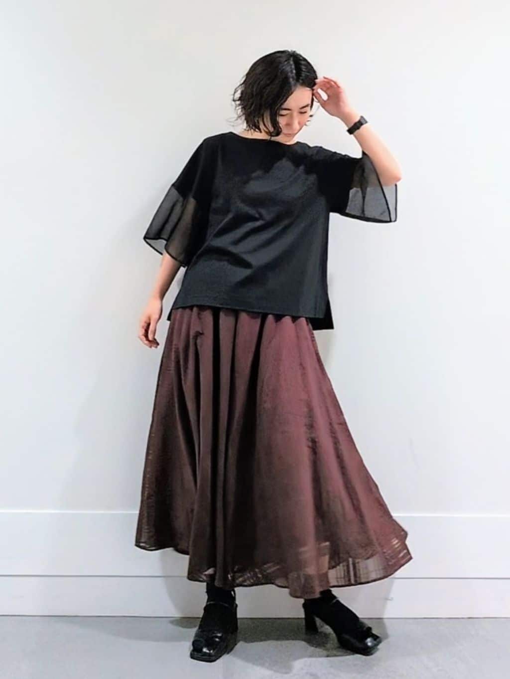 ミズタさんの「UNTITLED｜【洗える/五分袖】シアースリーブ プルオーバー」を使ったコーディネート
