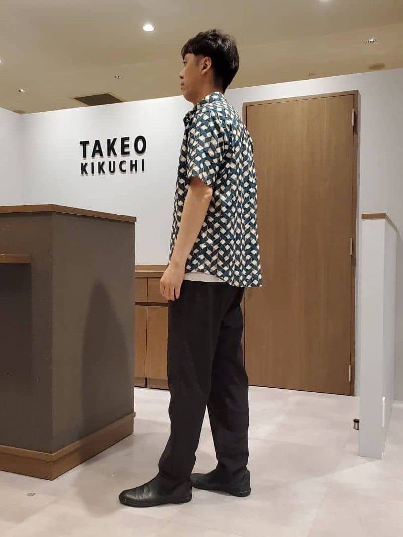 ishidaさんの「TAKEO KIKUCHI｜【COOL CITY WEAR】籠目アート柄 サッカーシャツ /通気性」を使ったコーディネート