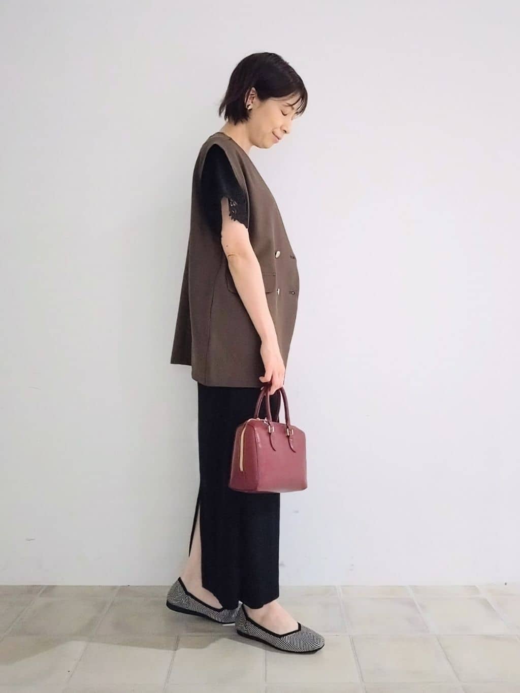 miomioさんの「SHOO･LA･RUE｜【S-LL/セットアップ可/洗濯後しわになりにくい】ダブルベスト」を使ったコーディネート
