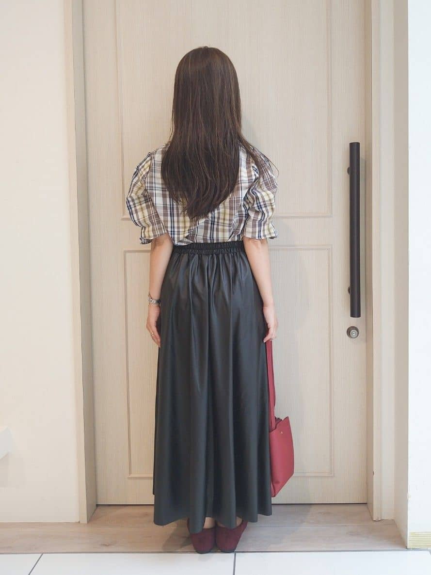 mi-saさんの「SHOO･LA･RUE｜【S-LL/5分袖】お袖タックできれいに魅せる 大人のチェックブラウス」を使ったコーディネート