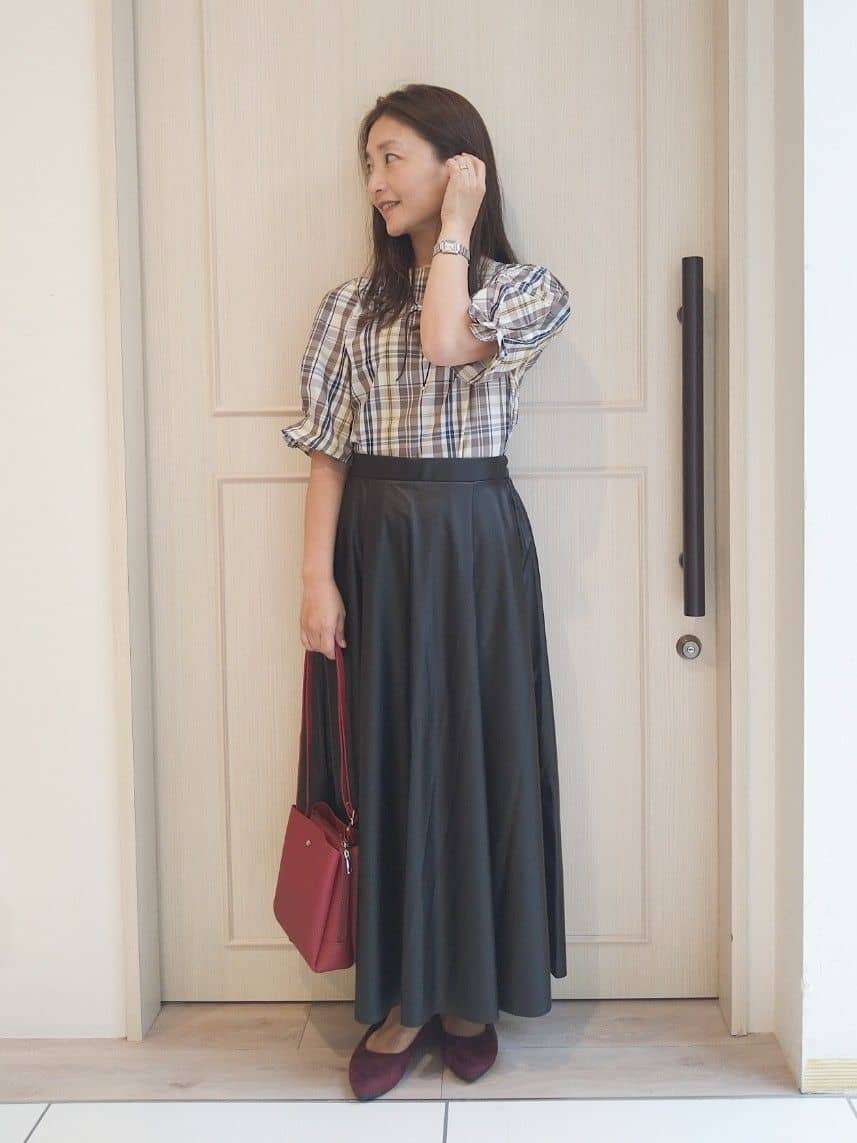 mi-saさんの「SHOO･LA･RUE｜【S-LL/5分袖】お袖タックできれいに魅せる 大人のチェックブラウス」を使ったコーディネート
