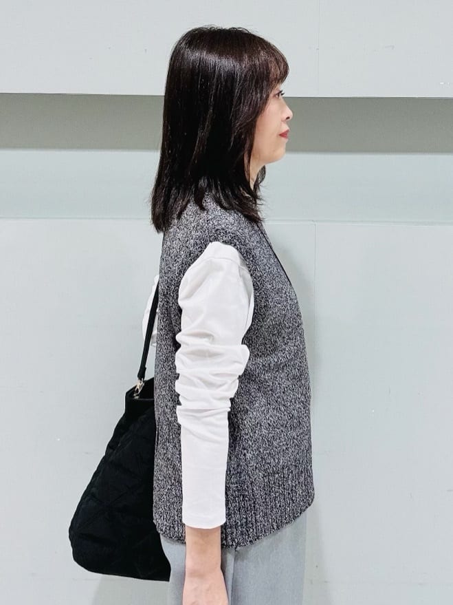 makiさんの「UNTITLED｜【洗える/コットン100%】グラフィックロンT」を使ったコーディネート