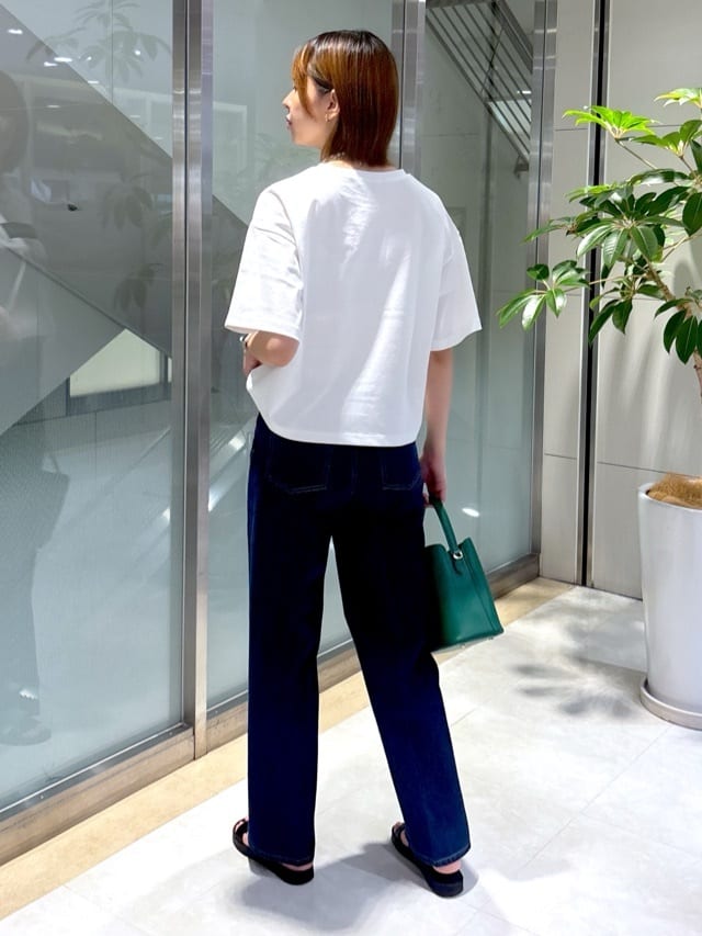 yukaさんの「UNTITLED｜【グレー/ブルー/ジーンズ】ソフトワイドデニムパンツ」を使ったコーディネート