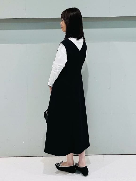 makiさんの「UNTITLED｜【洗える/コットン100%】グラフィックロンT」を使ったコーディネート