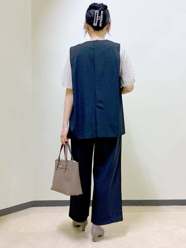  beni_gingerさんの「Reflect｜【ウエスト総ゴム／セットアップ／単品使いOK◎】ベスト＋ストレートパンツセット」を使ったコーディネート
