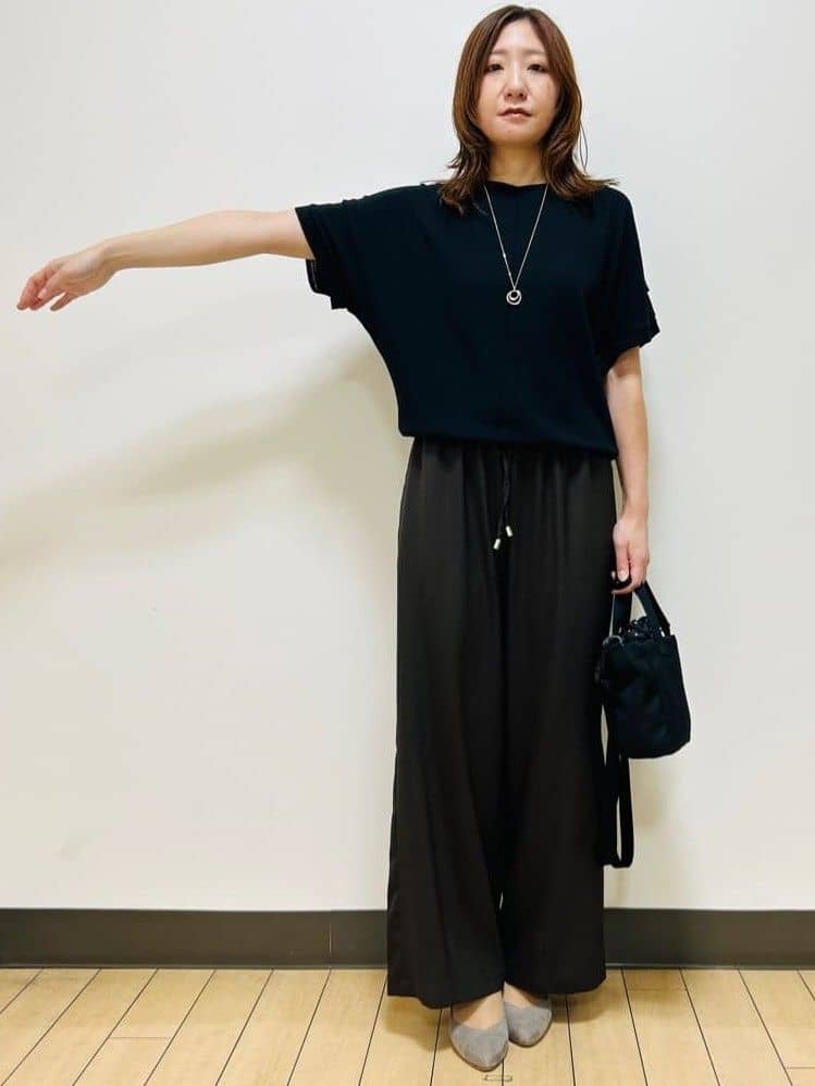 miiiさんの「Reflect｜【ウエスト総ゴム／セットアップ／単品使いOK◎】ベスト＋ストレートパンツセット」を使ったコーディネート