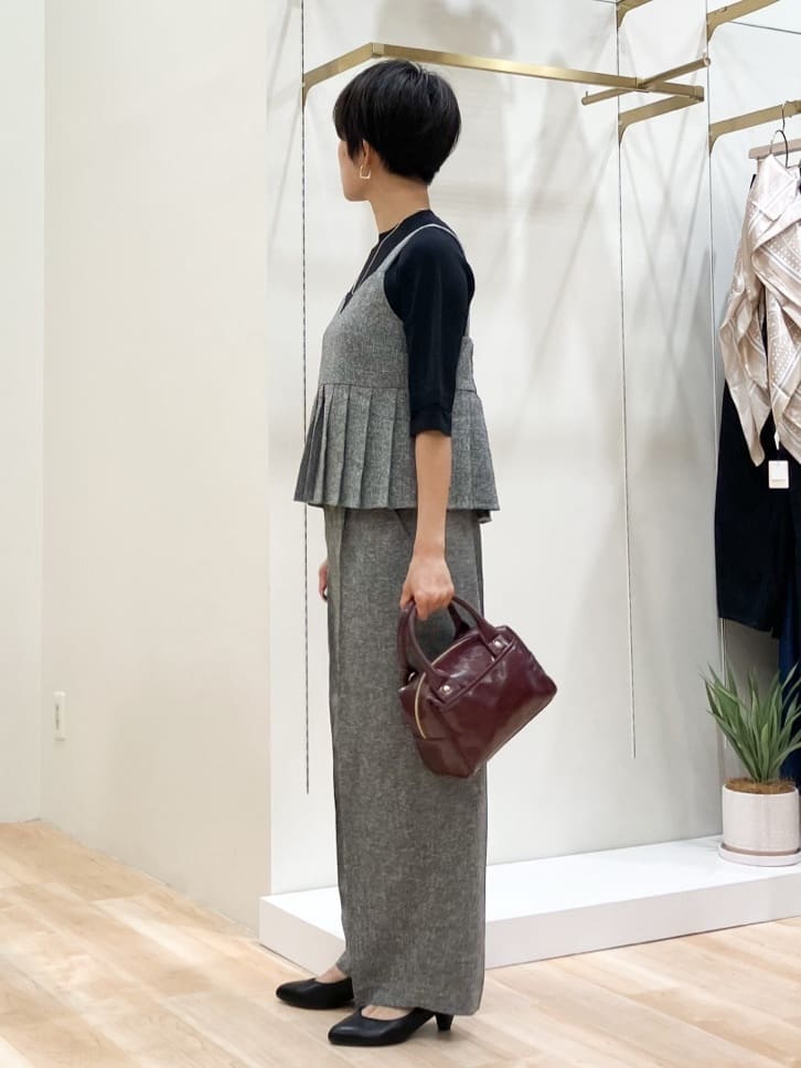 Keiさんの「grove｜【ひんやり多機能】やわらかドライタッチ 袖口シアードッキングプルオーバー」を使ったコーディネート
