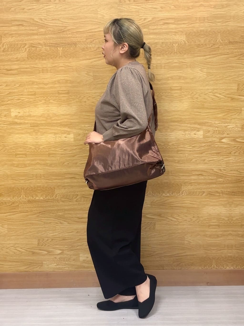 ぁむさんの「SHOO･LA･RUE｜【着丈選べる】触れる度ひんやり ゆるきれい イージーワイドパンツ」を使ったコーディネート