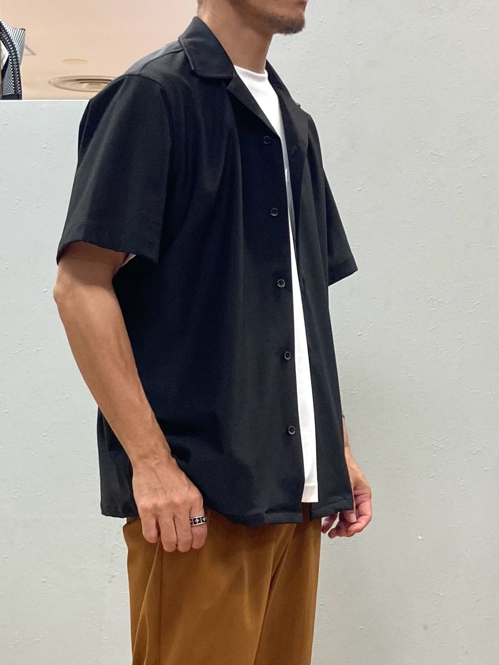 シュンさんの「TAKEO KIKUCHI｜【COOL CITY WEAR】エアートール オープンカラーシャツ /接触冷感・通気性」を使ったコーディネート