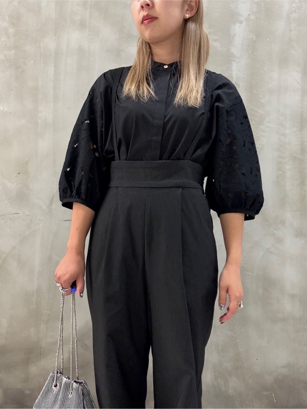 minaさんの「grove｜【2WAY】ハイパーストレッチストラップパンツ」を使ったコーディネート