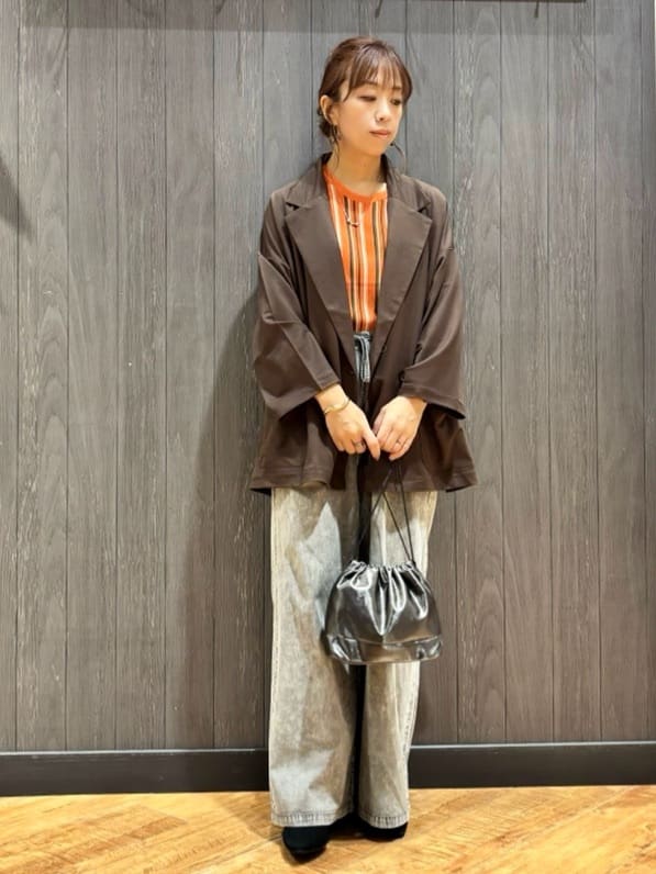 meiさんの「SHOO･LA･RUE｜【S-LL/ひんやり】さらっとしたタッチが心地よい ダブルブレストジャケット」を使ったコーディネート