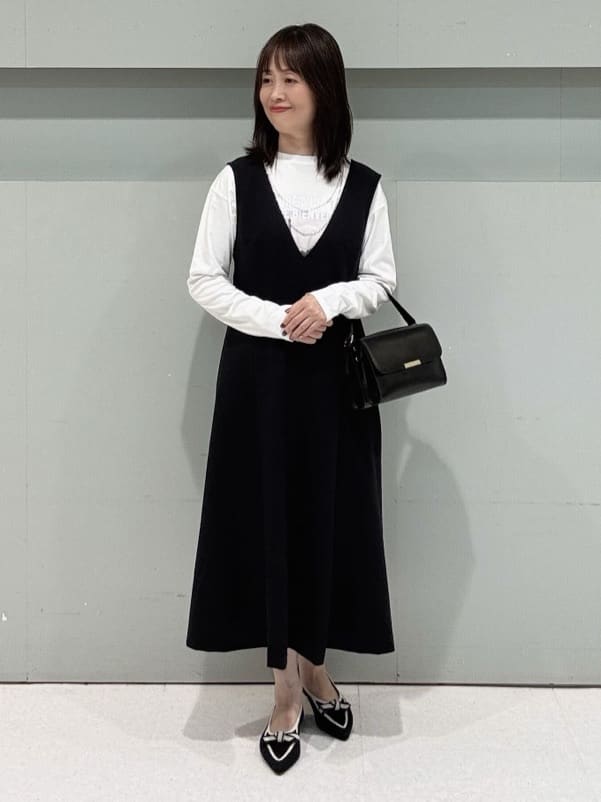 makiさんの「UNTITLED｜【洗える/コットン100%】グラフィックロンT」を使ったコーディネート