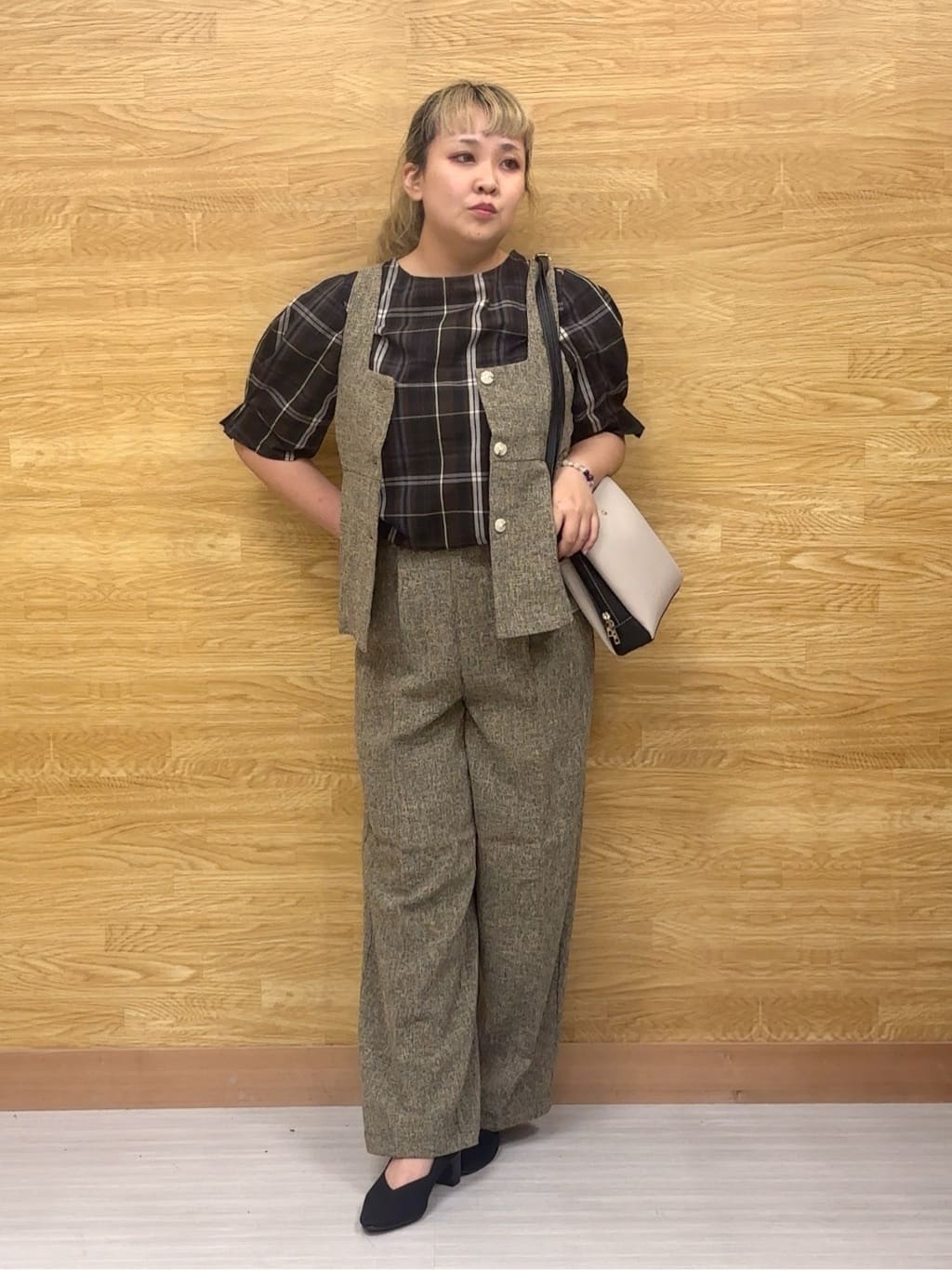 ぁむさんの「SHOO･LA･RUE｜【S-LL/5分袖】お袖タックできれいに魅せる 大人のチェックブラウス」を使ったコーディネート