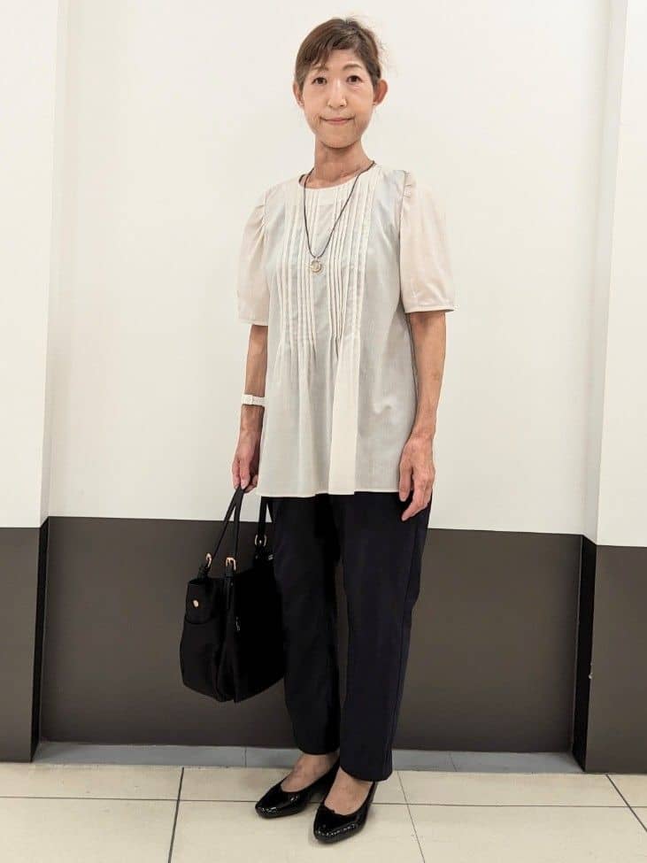だんごさんの「Reflect｜【すっきり見え！長め丈】ピンタックデザインチュニックブラウス」を使ったコーディネート