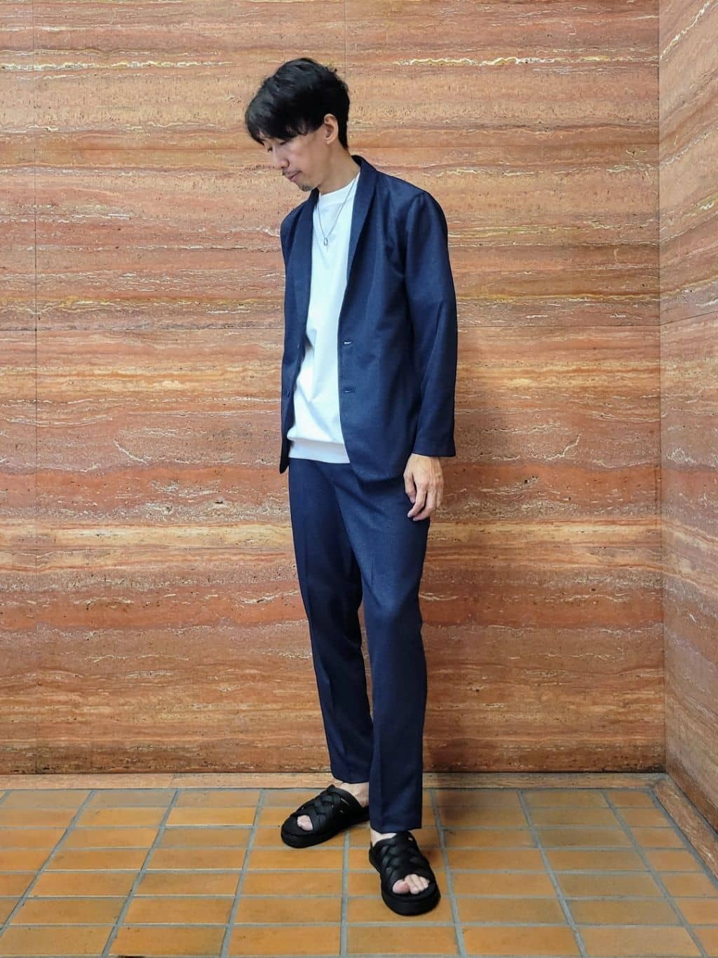piroyaさんの「TAKEO KIKUCHI｜【抗菌防臭／5サイズ展開】ハイゲージポンチ Tシャツ」を使ったコーディネート