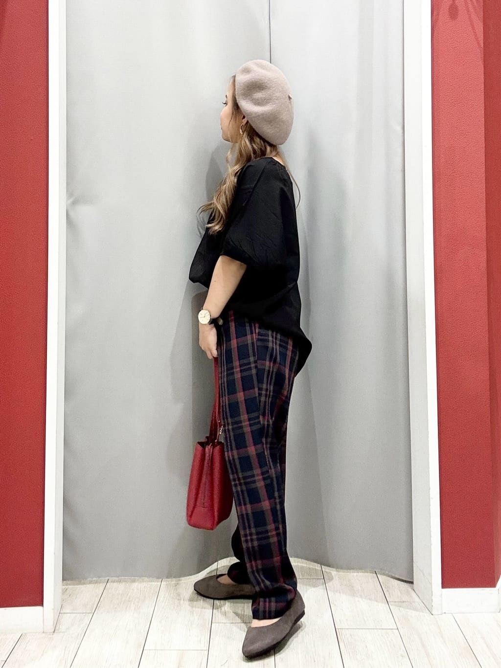 shioさんの「SHOO･LA･RUE｜【ひんやり/洗濯後しわになりにくい】リブ切り替えドルマンブラウス」を使ったコーディネート