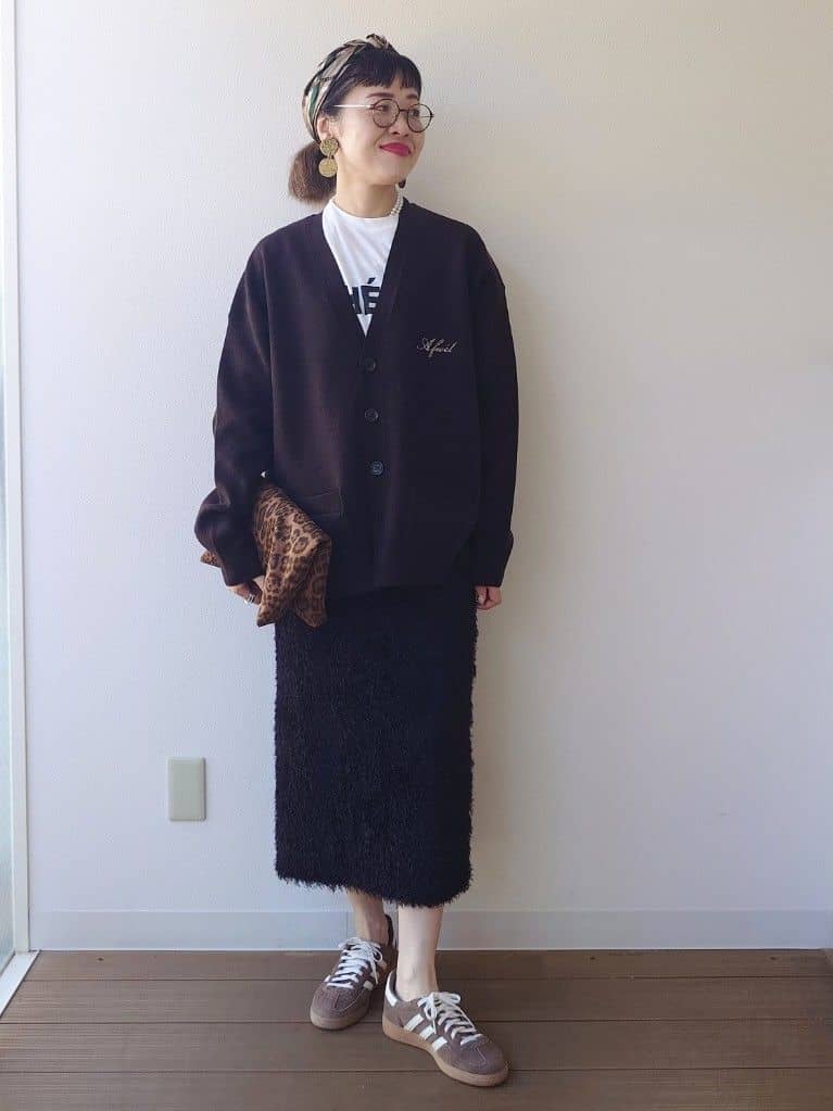 MUTSUKOさんの「UNTITLED｜【CHIGNON】CHERIE シンプルロゴTシャツ」を使ったコーディネート