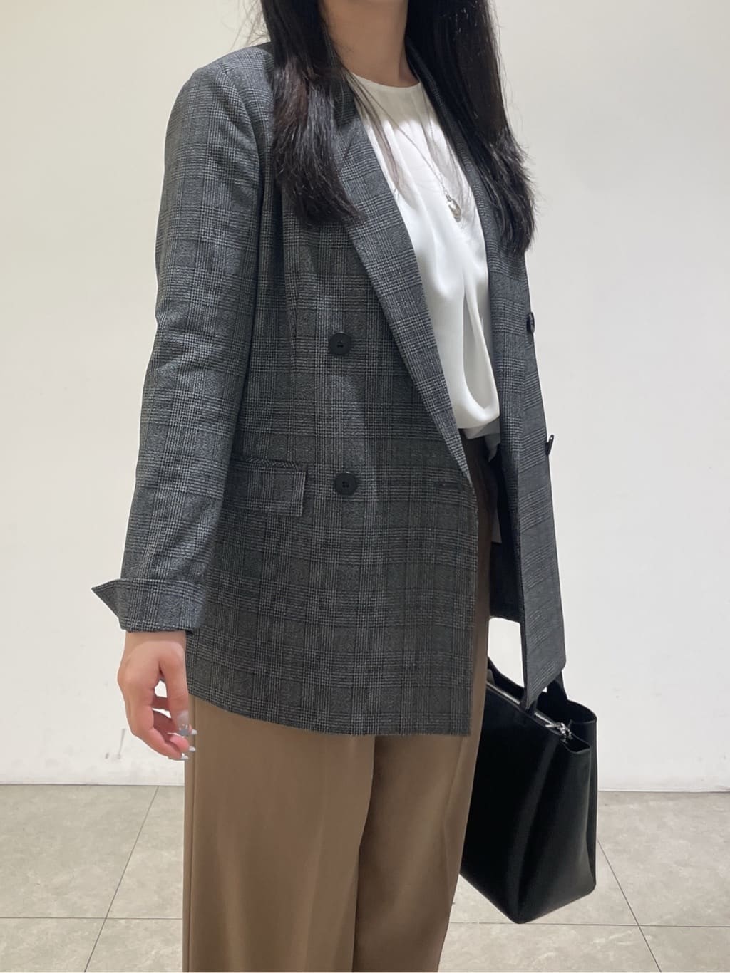 emikaさんの「INDIVI｜【洗える／オンオフ】チェック柄ダブルジャケット」を使ったコーディネート