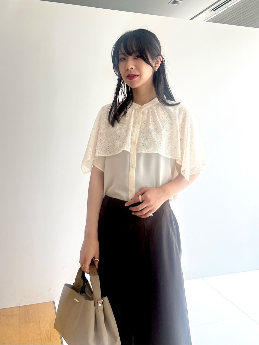 cotaniさんの「grove｜【接触冷感】見た目はきちんと、着心地はらくちん クロップドベイカーパンツ」を使ったコーディネート