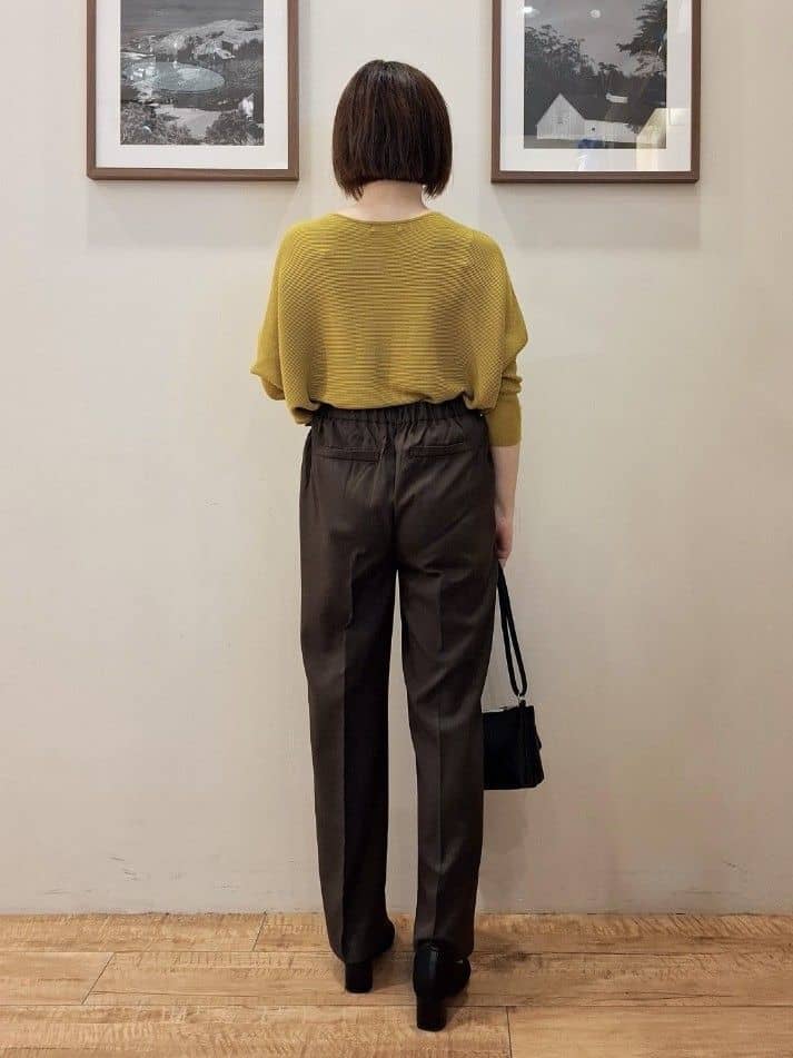 まあるさんの「SHOO･LA･RUE｜【S-LL】ウエストリボンがアクセント ゆったりテーパードパンツ」を使ったコーディネート