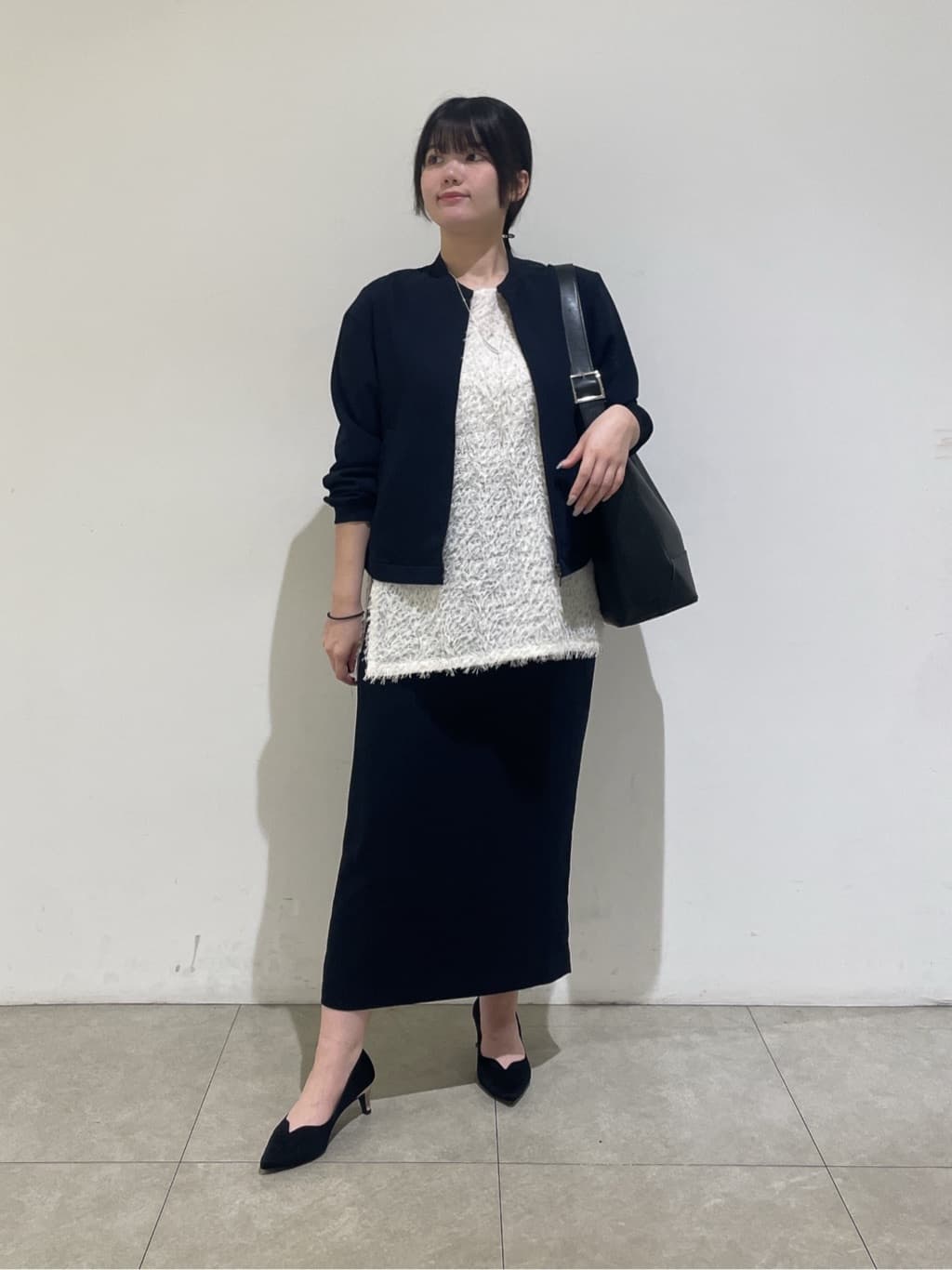 emikaさんの「INDIVI｜【洗える／UVケア／吸汗速乾】ジョーゼットライトブルゾン」を使ったコーディネート