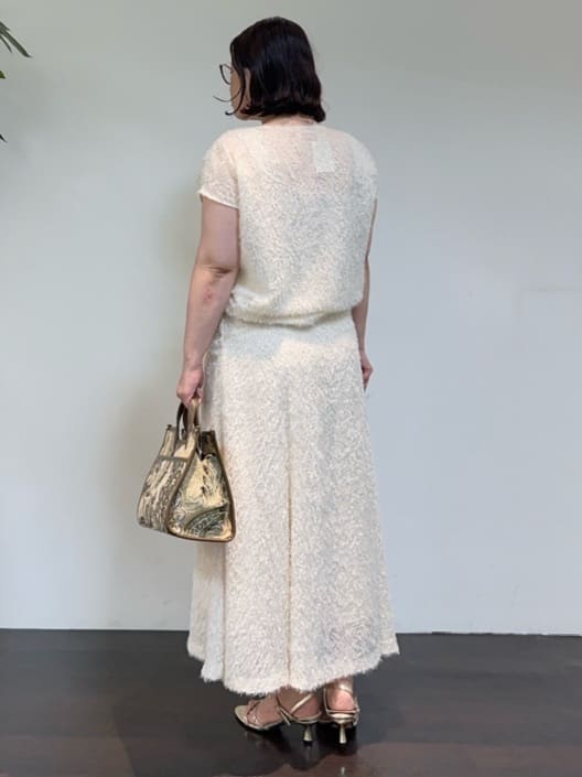 Asamiさんの「UNTITLED｜【セットアップ可/洗える】フェザーフレンチスリーブブラウス」を使ったコーディネート
