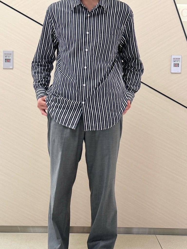 千葉亮太さんの「DRESSTERIOR｜THOMAS MASON ストライプシャツ」を使ったコーディネート
