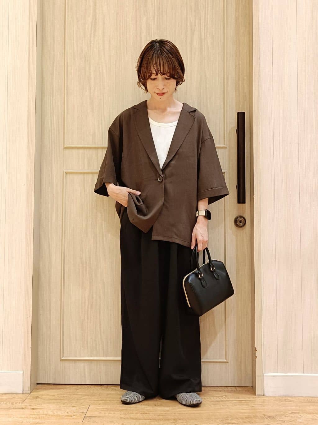 manikoさんの「SHOO･LA･RUE｜【セットアップ可/洗濯後しわになりにくい】5分袖テーラードジャケット」を使ったコーディネート