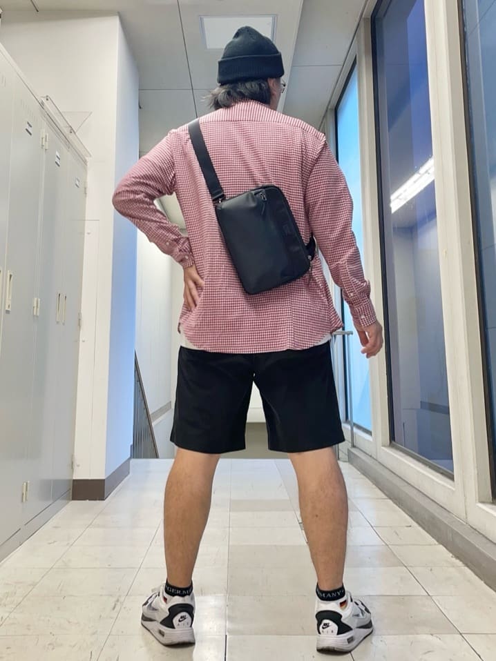 MAKOTO AIさんの「TAKEO KIKUCHI｜【抗菌防臭/シーズンレス】シアサッカーギンガムチェック ストレッチシャツ」を使ったコーディネート