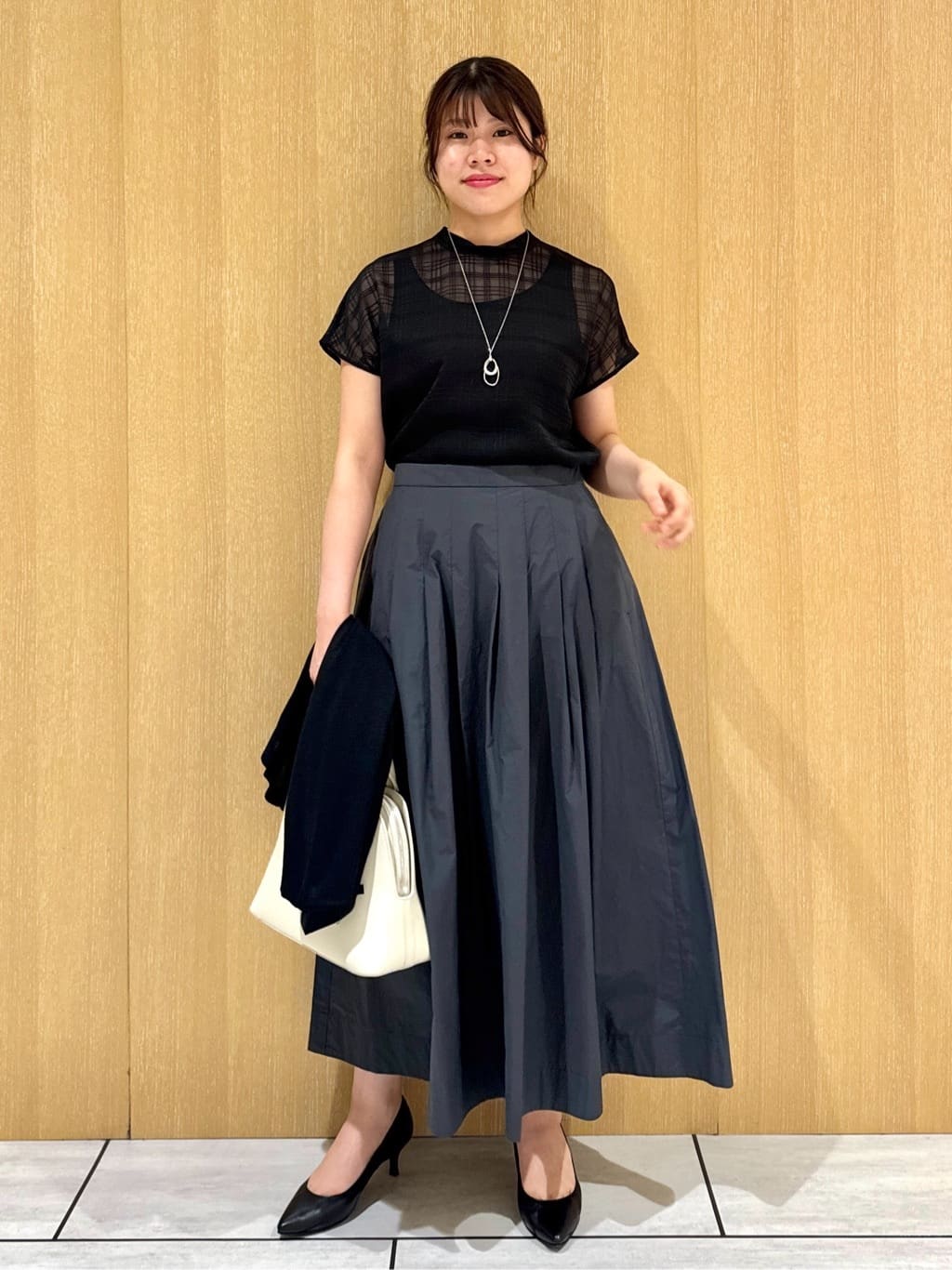 nanaさんの「UNTITLED｜【シアー】チェックスタンドネックブラウス」を使ったコーディネート