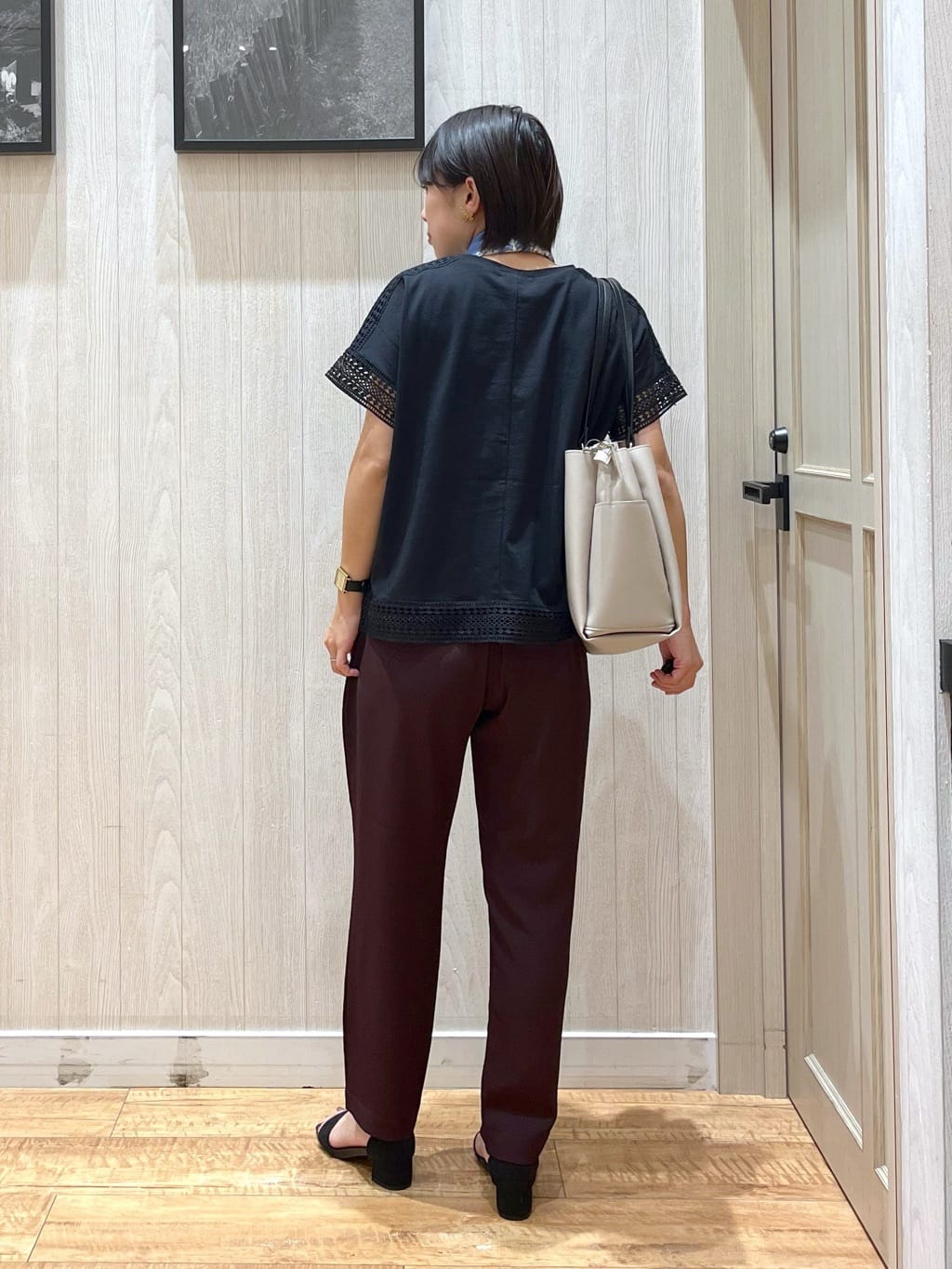 shirayuuuさんの「SHOO･LA･RUE｜【S-LL/ひんやり】インせず決まる 楽してきれいなレース付きトップス」を使ったコーディネート