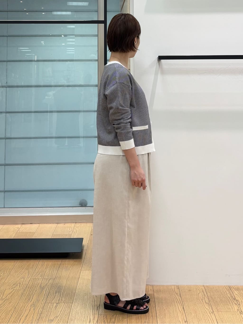 asamiさんの「INDIVI｜【軽く羽織れる/洗える】ジャケット風カーディガン」を使ったコーディネート