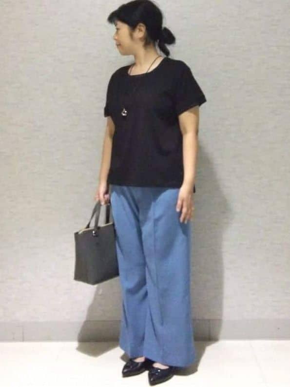 sakoさんの「Reflect｜【WEB先行カラーあり／手洗い可／アンサンブル可】バイカラーカーディガン」を使ったコーディネート