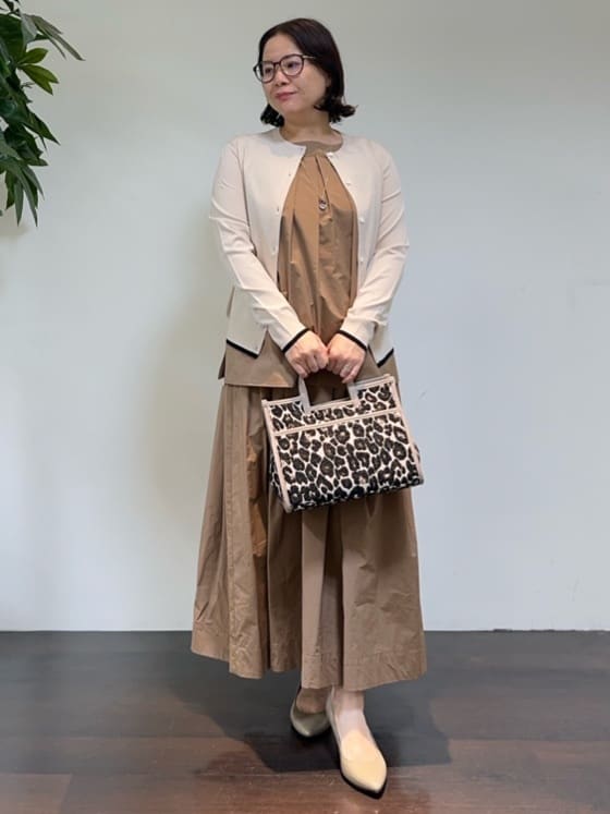 Asamiさんの「UNTITLED｜【アンサンブル可/薄手】ベーシッククルーネックカーディガン」を使ったコーディネート